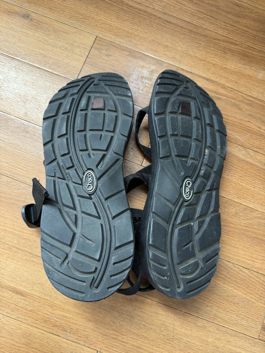 Chaco Sandals Black Strappy Women Size 10 Outdoor Hiking  display picture 1