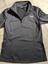 The North Face Pullover Women's Small