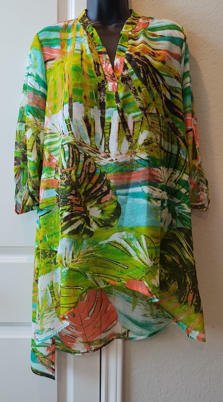 Cha Cha Vente Green Multi-Colored Split Neck 3/4 … - image 1