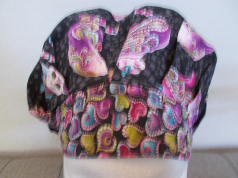 KIMKAPS SURGICAL OR CHEF CAP PAISLEY CATS AND HEARTS THEME DK COTTON MADE IN USA