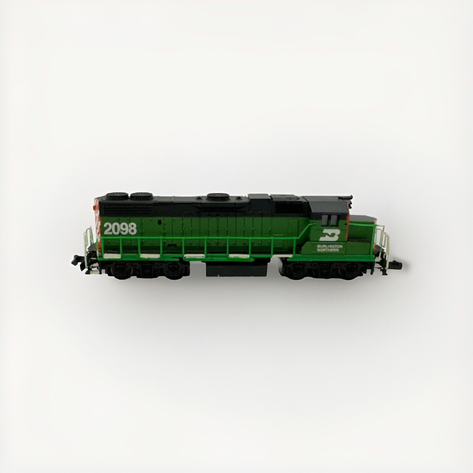 N Scale Life-Like GP-38 Diesel Loco Train Northern Burlington #2098.