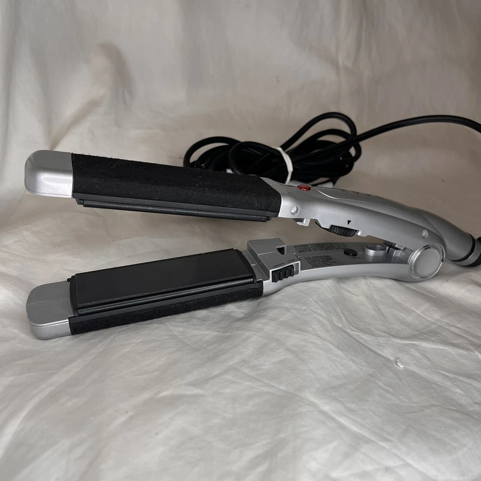 Plancha Rusk Hair gris 1,5” plateada metálica - IRE2558Z - funciona Foto 4 de 4