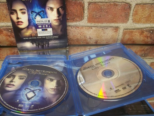 Combo DVD Blu-ray The Mortal Instruments City Of Bones - Photo 10 sur 10