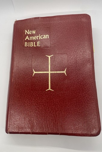 New American Bible St. Joseph Edition 1986 Illustrated Red Bonded Leather Vtg