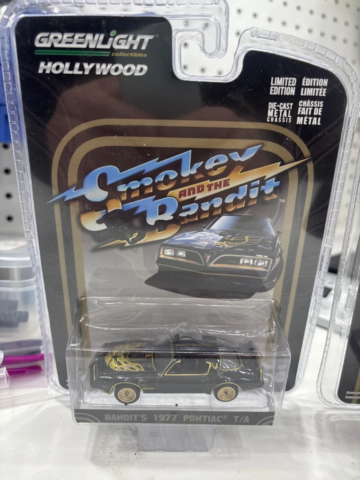 GREENLIGHT HOLLYWOOD SMOKEY AND THE BANDIT 1977 PONTIAC T/A NEW - Image 2 of 4