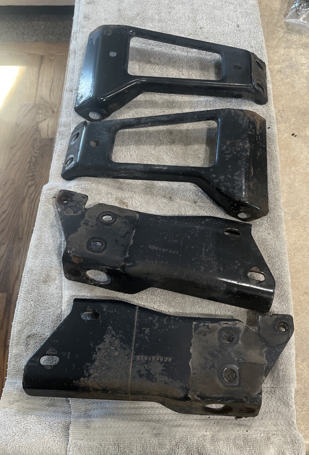 2000-2007 Chevrolet Silverado GMC Sierra Rear Bumper mounting Brackets Set Of 4