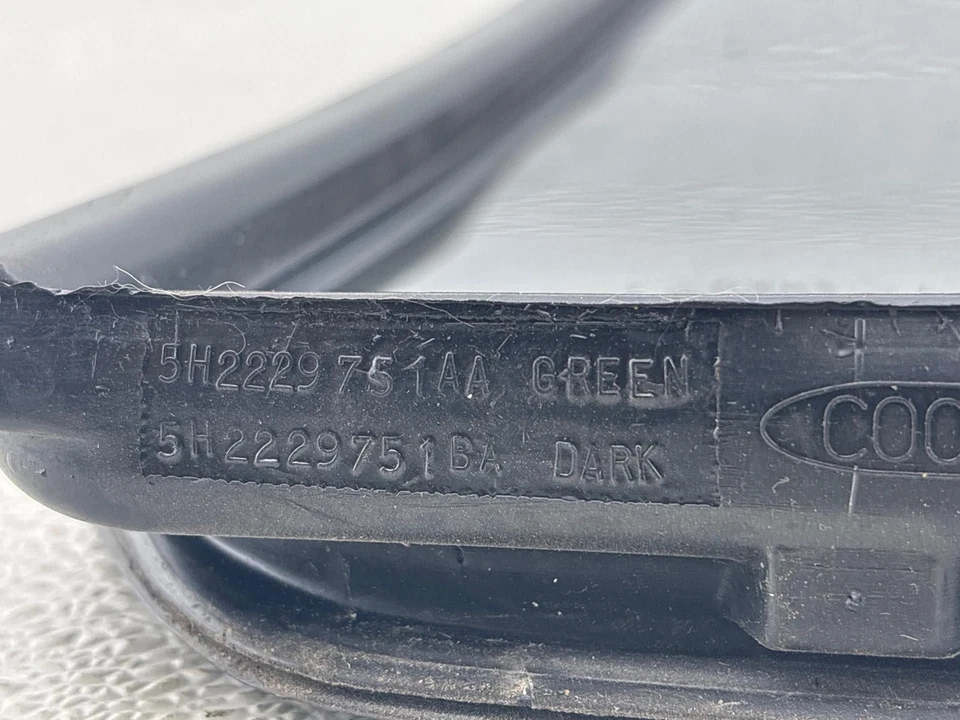 Land Rover Lr4 2010-2016 puerta trasera izquierda ventilación vidrio OEM Foto 4 de 4