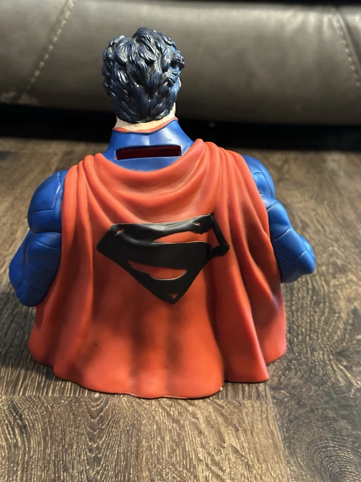 Monogram Superman DC 漫画全新 52 个可动人偶半身像硬币银行,多色,4 — 第 2/4 张图片