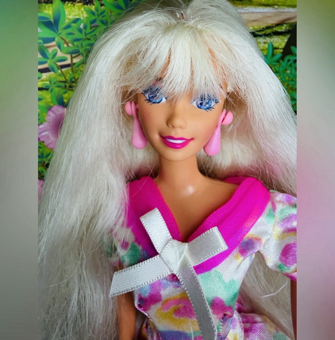 Russell Stover Candies SPECIAL EDITION BARBIE Doll 16351 Mattel 1996