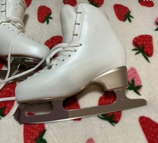 Edea figure ice skates, only been worn twice but binned the box so can’t return.