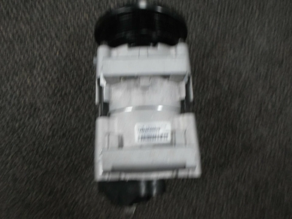 Compresor de aire acondicionado Magneti Marelli Mopar 1992-02 Ford Escort 1AMAC00029 Foto 2 de 4