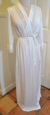 vintage Gilead white lace long robe tie peignoir honeymoon bridal Small pockets