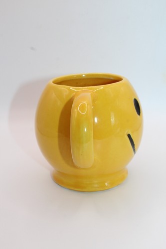 Vintage 1970’s McCoy Pottery USA Ceramic Yellow Smiley Happy Face Mug Coffee Cup - Picture 6 of 17