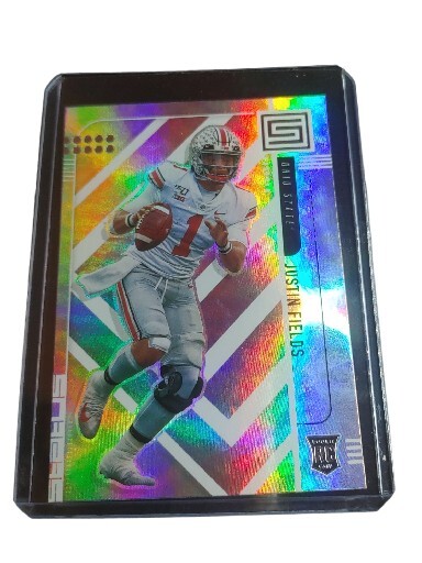 2021 Panini Chronicles Status Justin Fields RC #159 Bears Buckeyes Holo Rookie