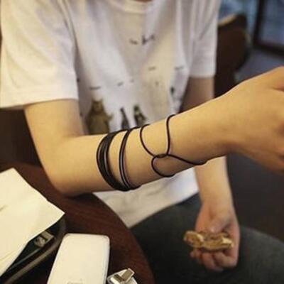 10 stücke Schwarz Gummi Silikon Jelly Armband Stretchy Bänder Armbänder New O0