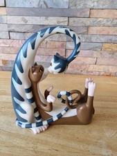 Coole Katzen Figur - Border Fine Arts (Toni Goffe). ***AUSGESTELLT.