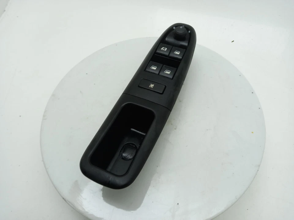 Interruptor ventana eléctrico PEUGEOT 406 1999-2005 4 puertas berlina Foto 3 de 4