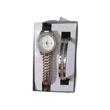 Accutime Watch Corp Ladies 7” Silver Tone Band 28mm Case Date and bracelet