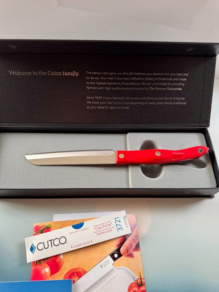 Cutco 3721 Santoku Style Trimmer Red Handle – New in Box – Free USA Shipping - Image 3 of 4
