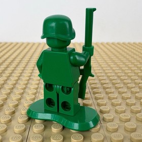 LEGO Toy Story: Green Army Man, RIFLE, BASE, toy001, 7595, ON PATROL, 2010