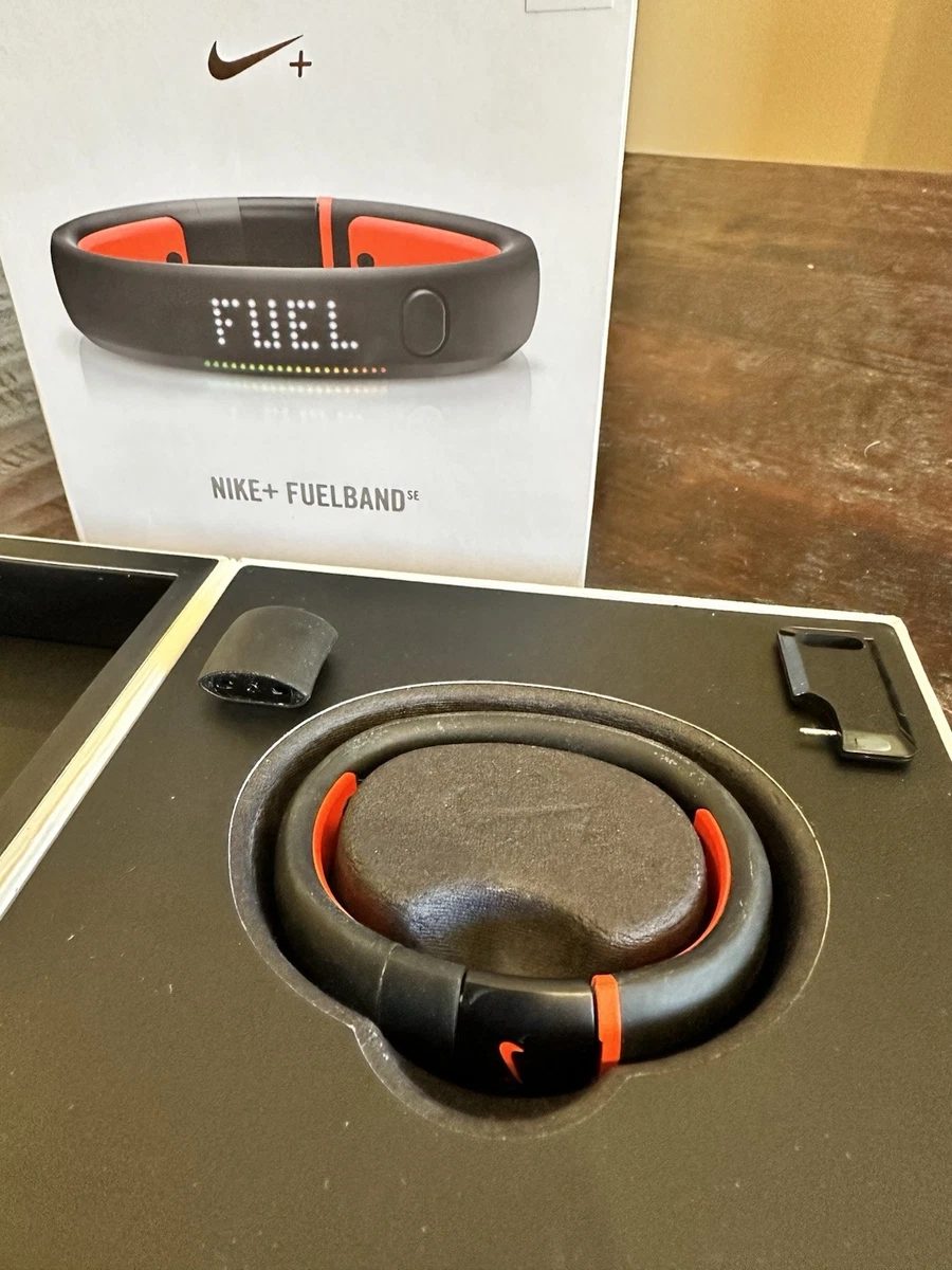 その他 NIKE+FUELBAND red 125159-fitness-trackers-review