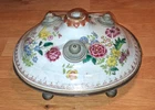 19th Century Chinese Export Famille Rose Porcelain Desk Inkstand