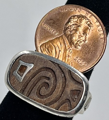 Silpada R2023 Sterling Live Your Life To The Fullest Carved Wood 7.25 Ring (S7B) - Picture 2 of 7