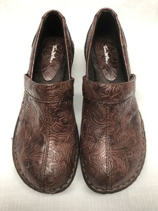 thom mcan clogs