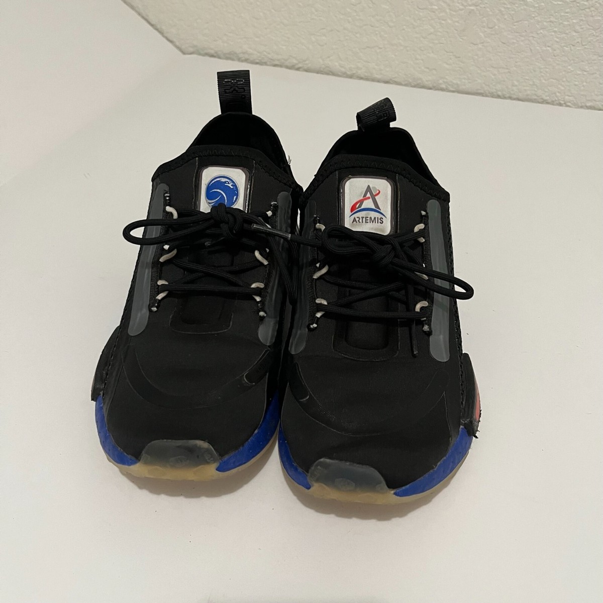 Adidas Originals NMD R1 Black Red Blue NASA Artemis Space  display picture 3