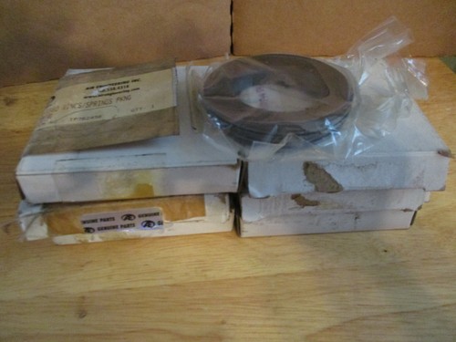 NEW LOT OF 6 INGERSOL RAND AIR COMPRESSOR RINGS & SPRINGS 37107380 (M1) - 第 1/2 張圖片