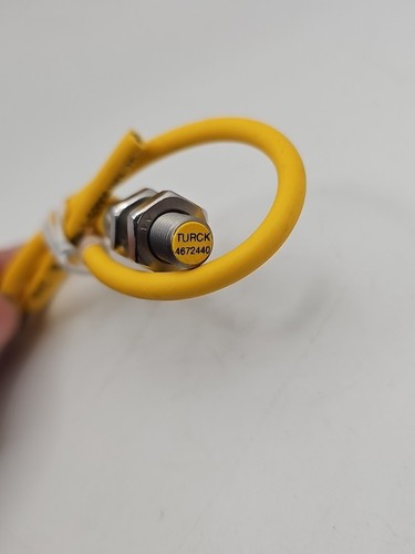 Turck Bi1,5-EG08K-AP6X-V1131 Proximity Sensor 4672440 10-30 VDC 150mA - Picture 2 of 3