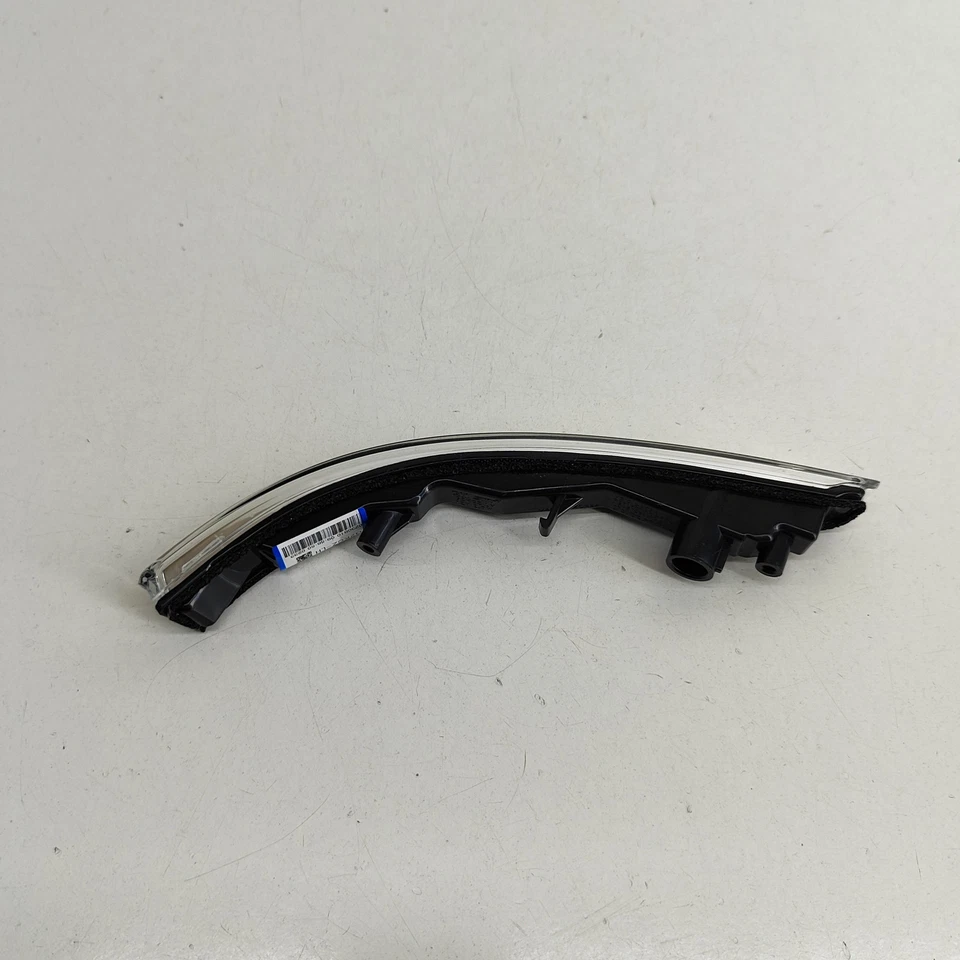 CHEVROLET BOLT Door Mirror Turn Signal Light 42569339 NEW GENUINE - Image 3 of 4