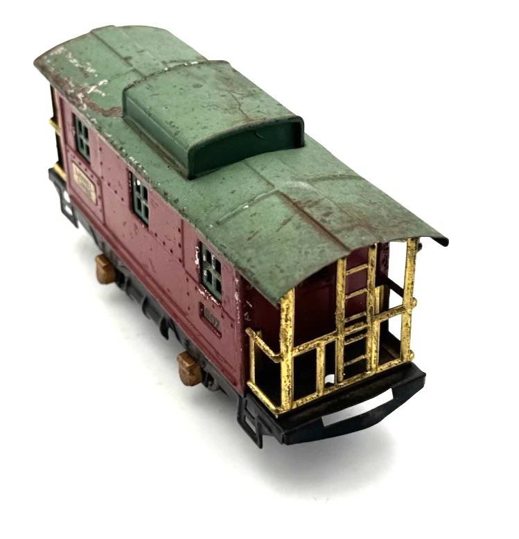 Lionel PreWar 807 Caboose Red w/Green Roof  Lot D - Image 2 of 4