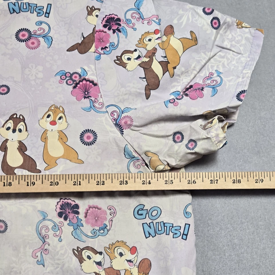 迪士尼 Chip n Dale 磨砂上衣女式大号紫色 Go Nuts V 领口袋卡通 — 第 2/4 张图片