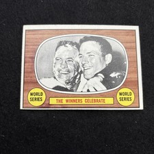 1967  TOPPS  # 155WORLD SERIES WINNERS CELEBRATE  EX   DD 8230