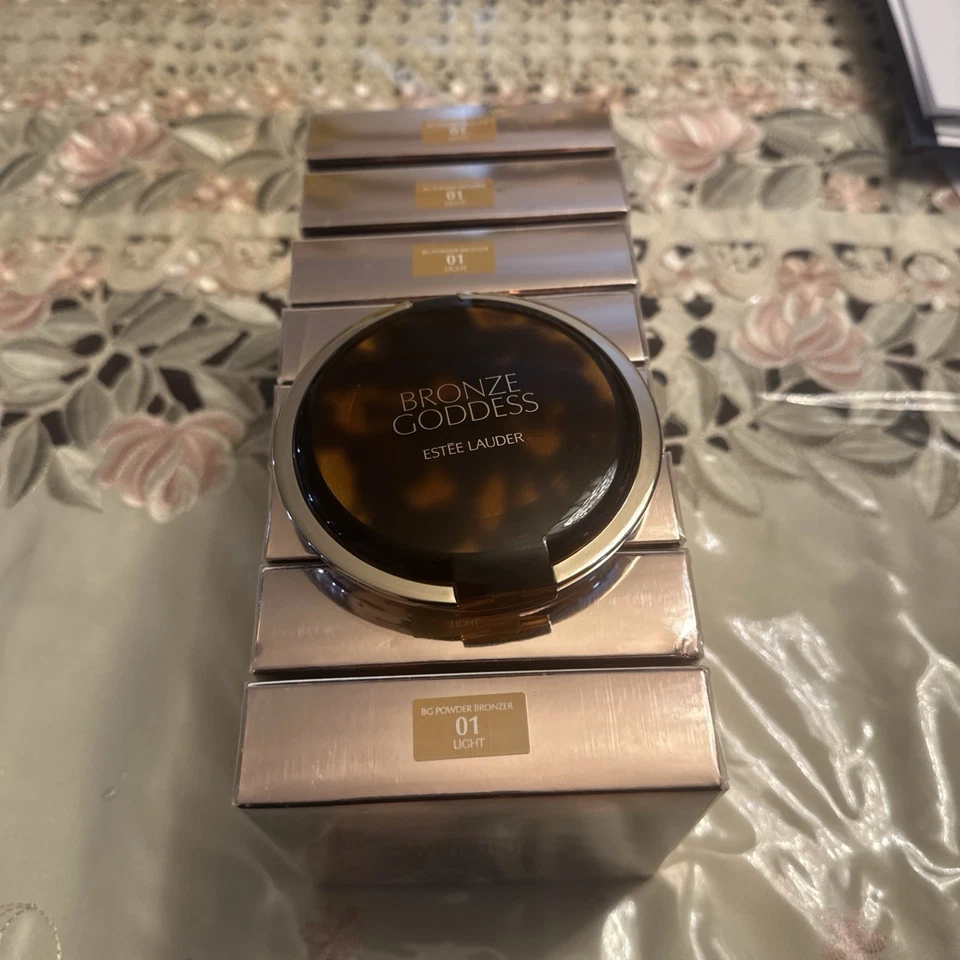 Estée Lauder Bronzer - Image 2 of 3