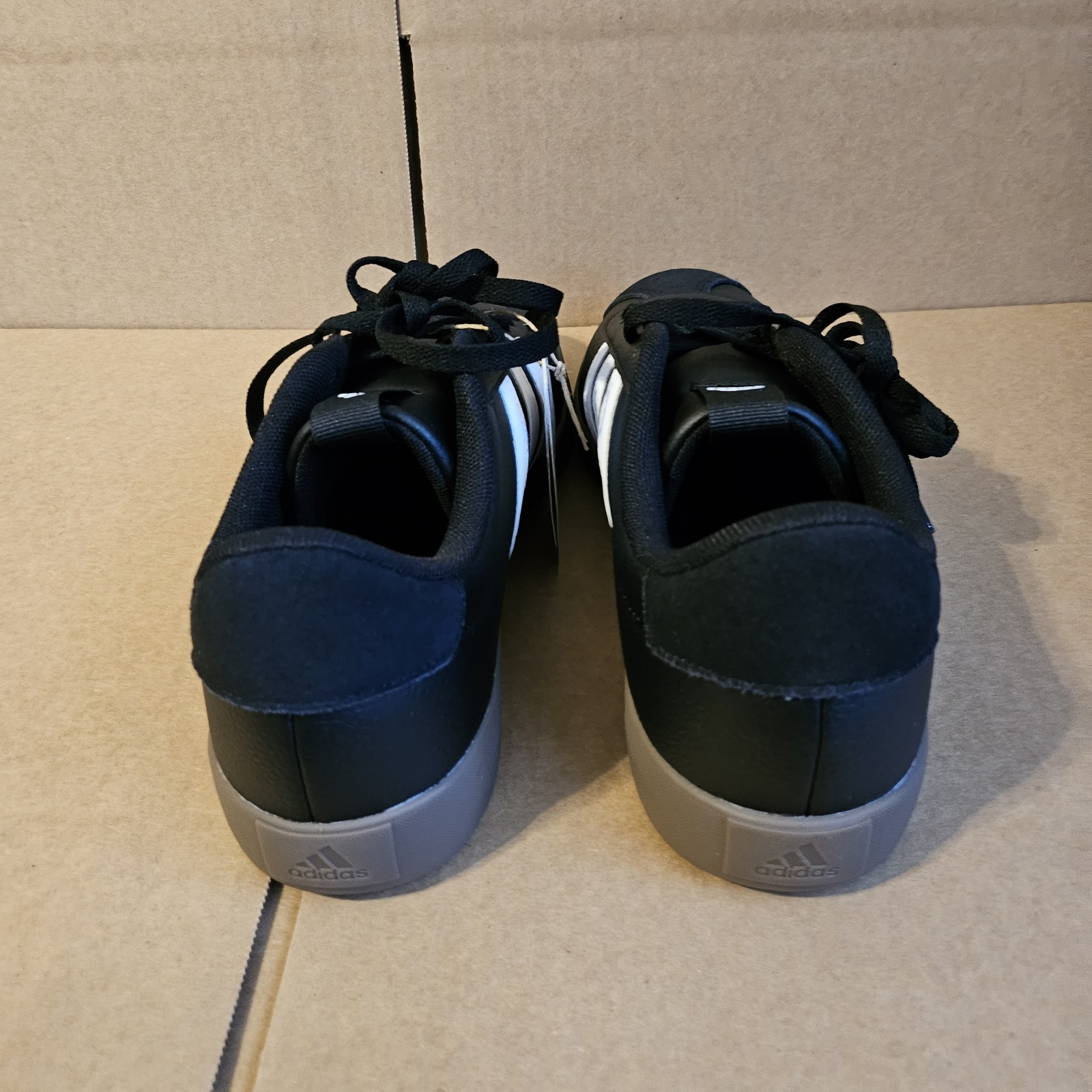 SAOLA Adidas VL Court 3.0 taglia 10 nero bianco gomma ID6286