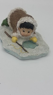  Igloo Crew Winter Figurine   Eskimo Child Ice Fishing Scene with Fish
