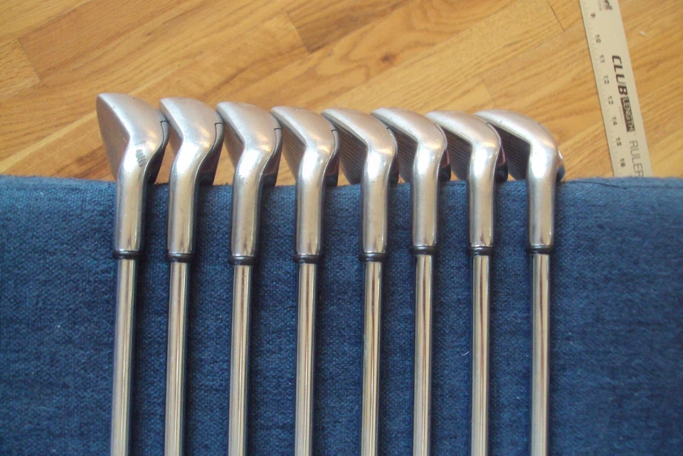 Lefty Callaway Diablo Edge irons 4-PW,AW uniflex steel std length - Image 4 of 4