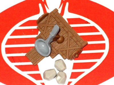 Small Soldiers Chip Hazard's Battle Headquarters Catapult w 3 Stones Kenner 1998