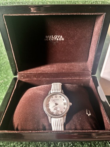 Bulova Accutron Masella Women's Quartz Watch 63R33 With Box and Paper work Rare - Picture 2 of 11