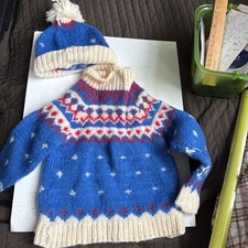 handmade knit Blue/red toddler kids child sweater  hat set vtg