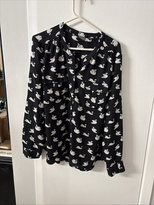 Soho NY and Company Womens Swan Novalty Print Blouse, Button Up, Size XL Swans