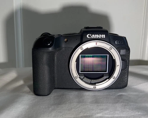Canon EOS RP camera (body only) With 3xbatteries And Strap 