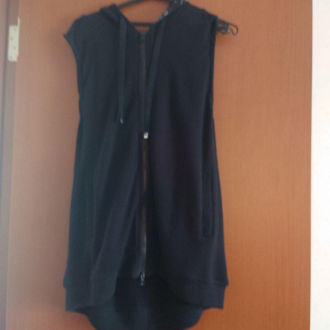Foto 2 di 2