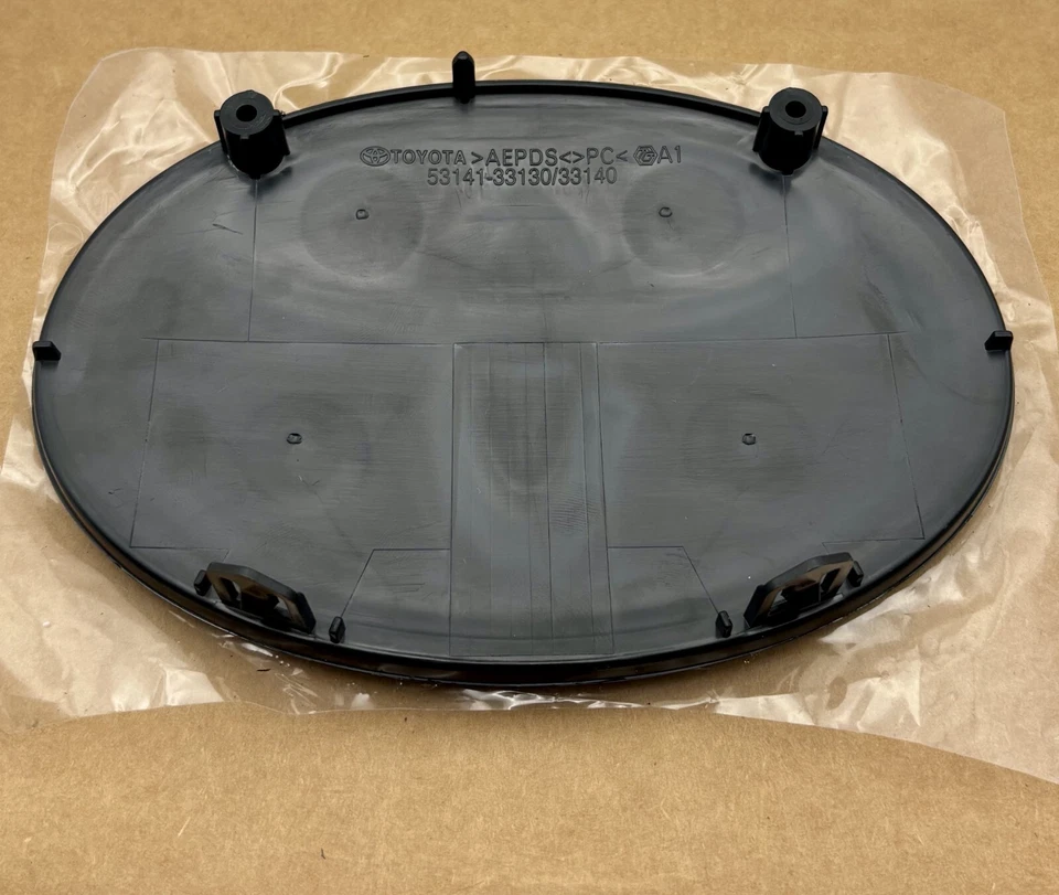 Toyota RAV4 Hybrid Grille Emblem 2019–2025 Blue Logo 53141-33130 - Image 3 of 4