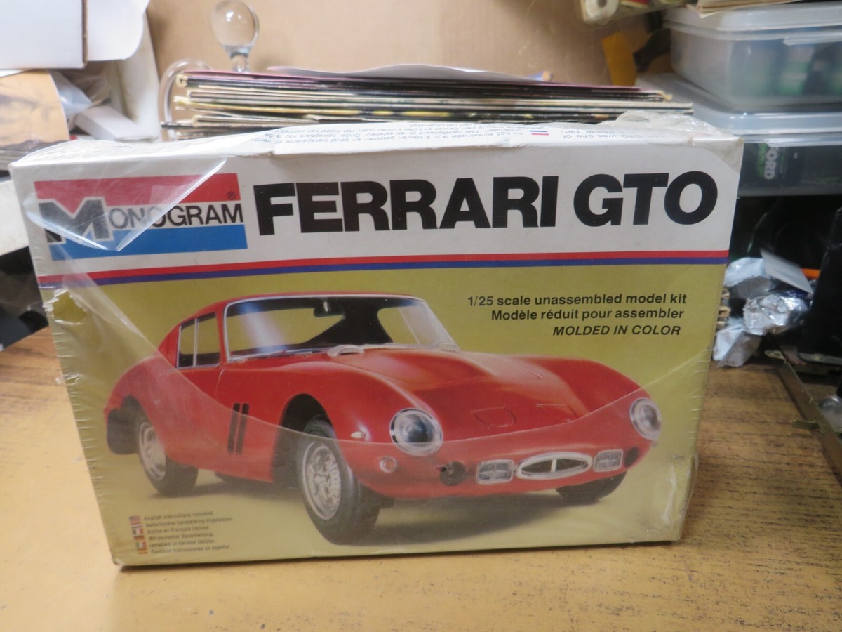 Maquette MONOGRAM 1/24 - Ferrari GTO (Réf. 2244) - Boîte Neuve