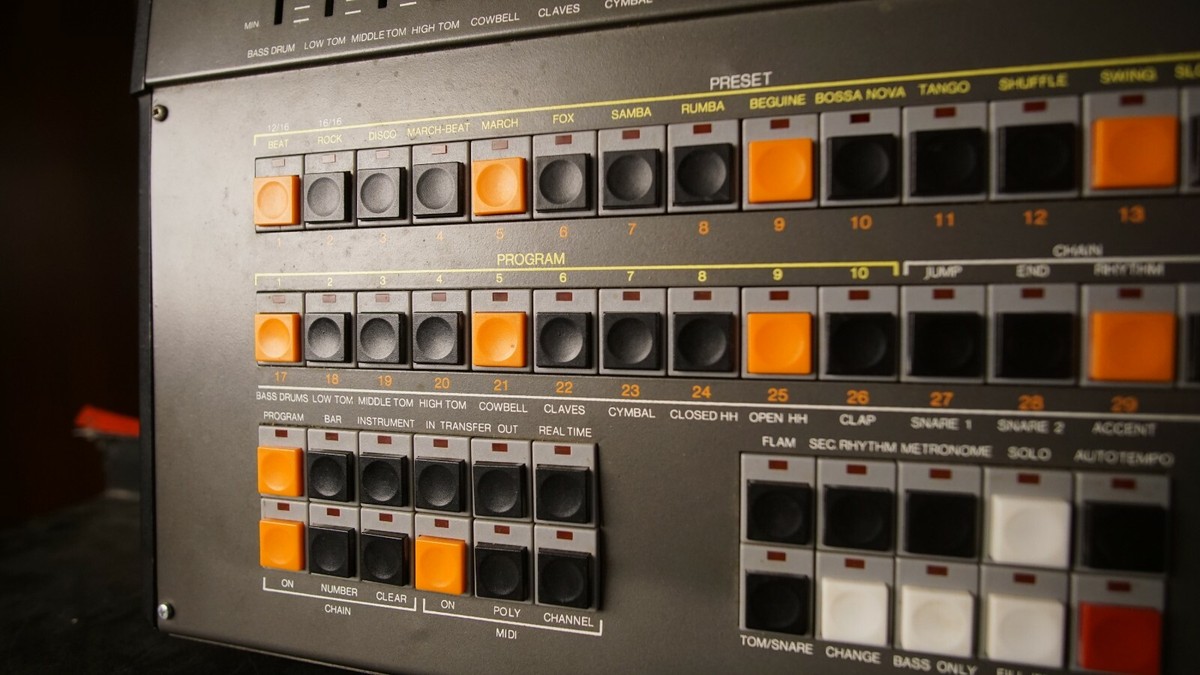 Vermona DRM 1 First Gen MK I Vintage Analog Drum Machine TR Vermona DRM 1 First Gen MK I Vintage Analog Drum Machine TR