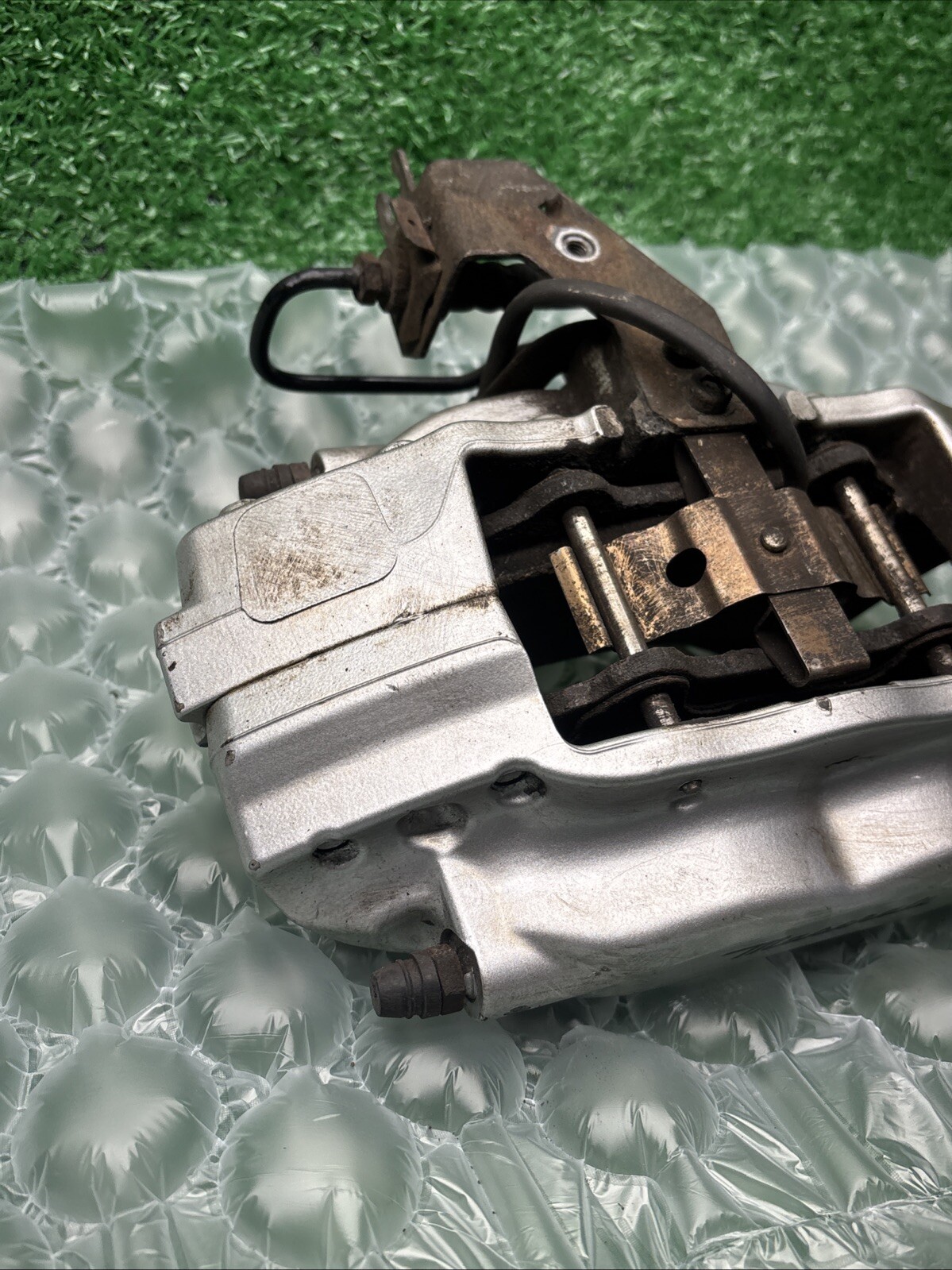 MASERATI Quattroporte REAR LEFT DRIVER SIDE BRAKE CALIPER OEM 2014 - 2016