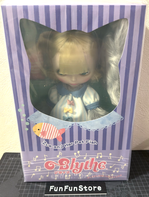 Neo Blythe Zoe and Her Pet Fish Doll Figure CWC Limited Takara